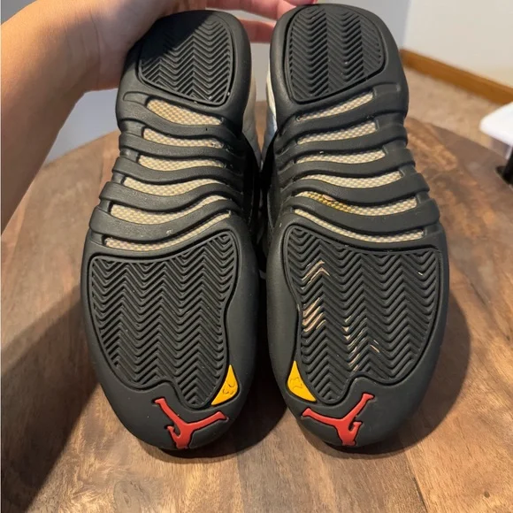 Air Jordan 12 OG 'Taxi' 1996 Size 4.5 Youth